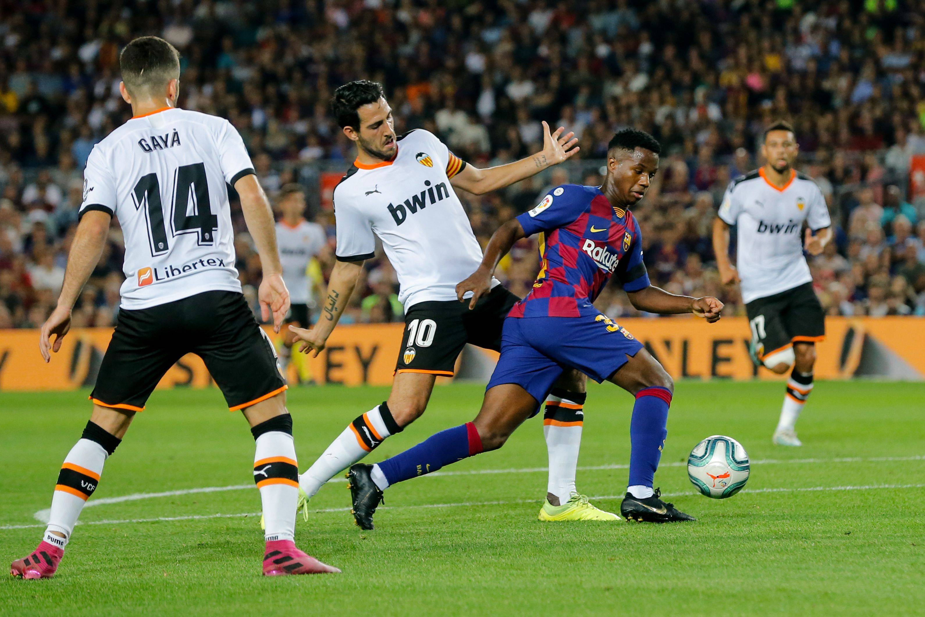 现代足球对 现代足球对