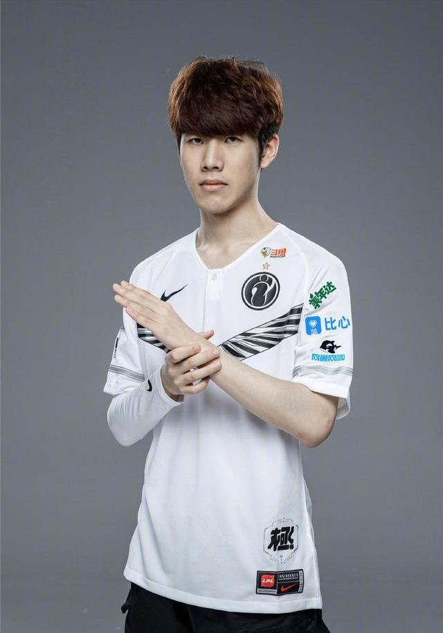 苏亚雷斯和 苏亚雷斯和